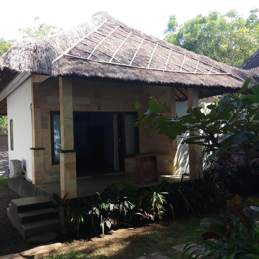 Jemeluk Beach Bungalows Амед Экстерьер фото