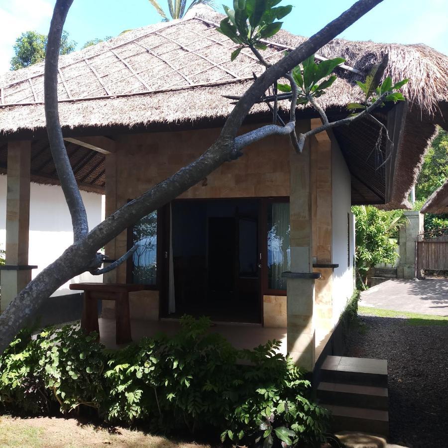 Jemeluk Beach Bungalows Амед Экстерьер фото