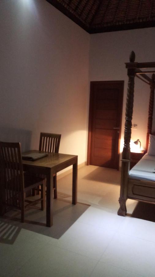 Jemeluk Beach Bungalows Амед Экстерьер фото
